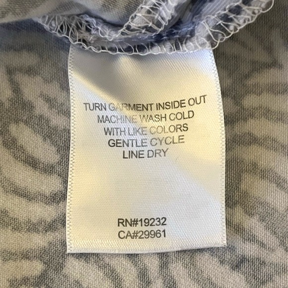 Alfred Dunner Womens Knit Top M Floral Embroidered Beaded 3/4 Sleeve Split Neck - Picture 9 of 9